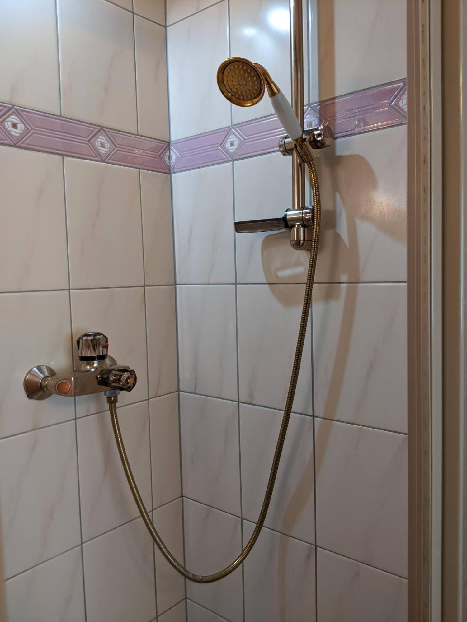 Montahaus Hotel Vandans Bagian luar foto